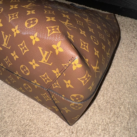 Louis Vuitton monogram flower boho bag. - Picture 7 of 13